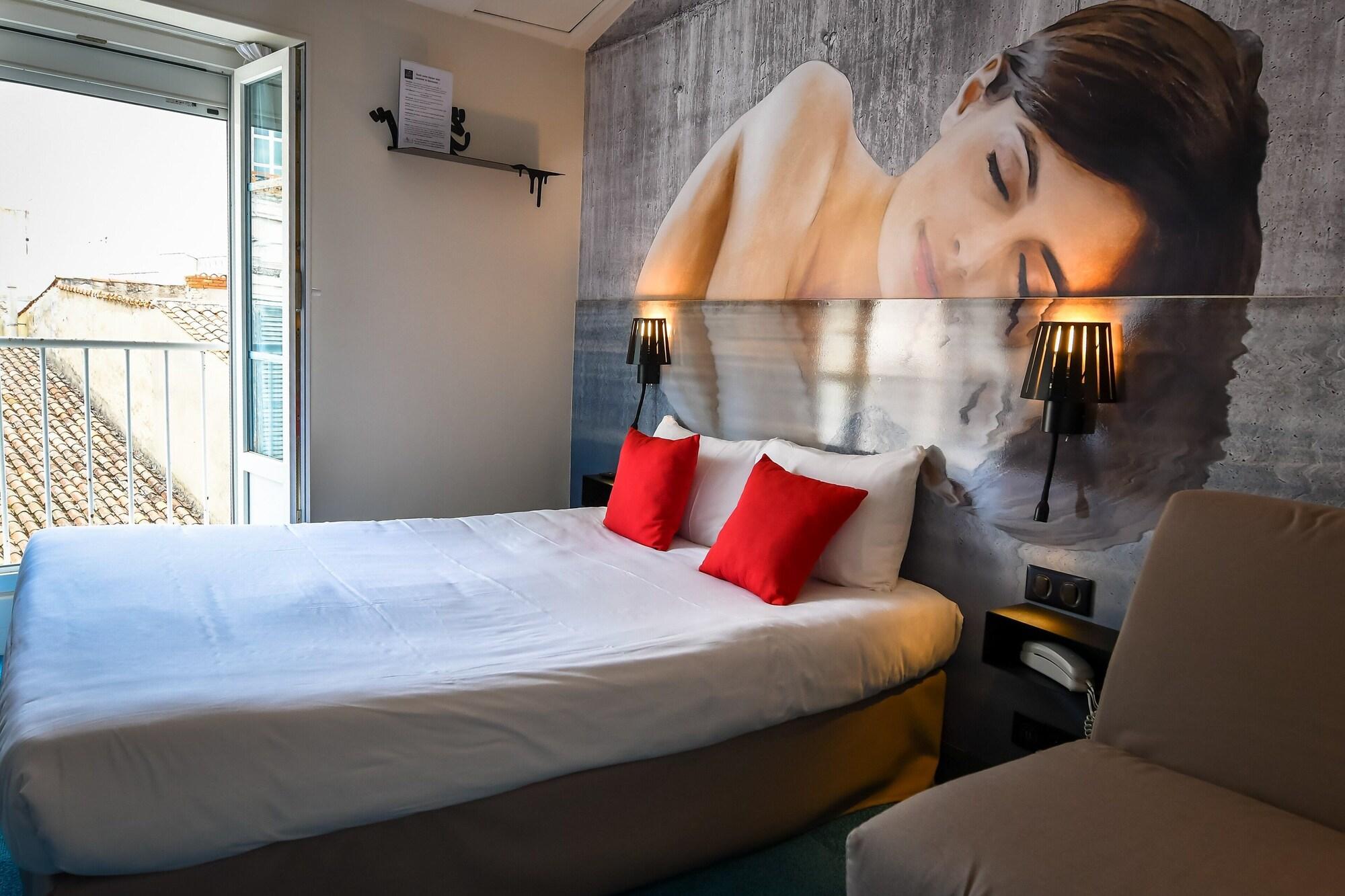 Hotel Le Bord'O Vieux Port ลาโรแชล ภายนอก รูปภาพ