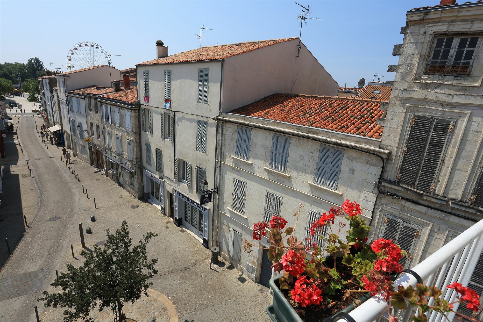 Hotel Le Bord'O Vieux Port ลาโรแชล ภายนอก รูปภาพ
